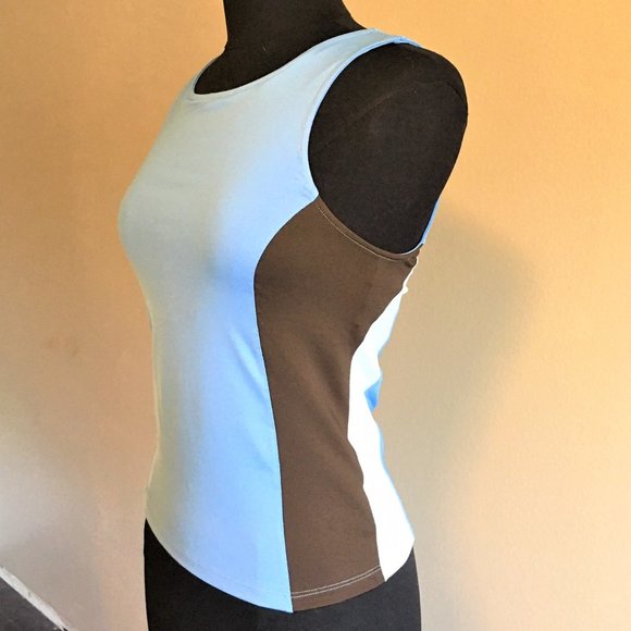 GAP BODY / GB STUDIO Sports Top w/ Shelf Bra - S/P - Picture 2 of 11